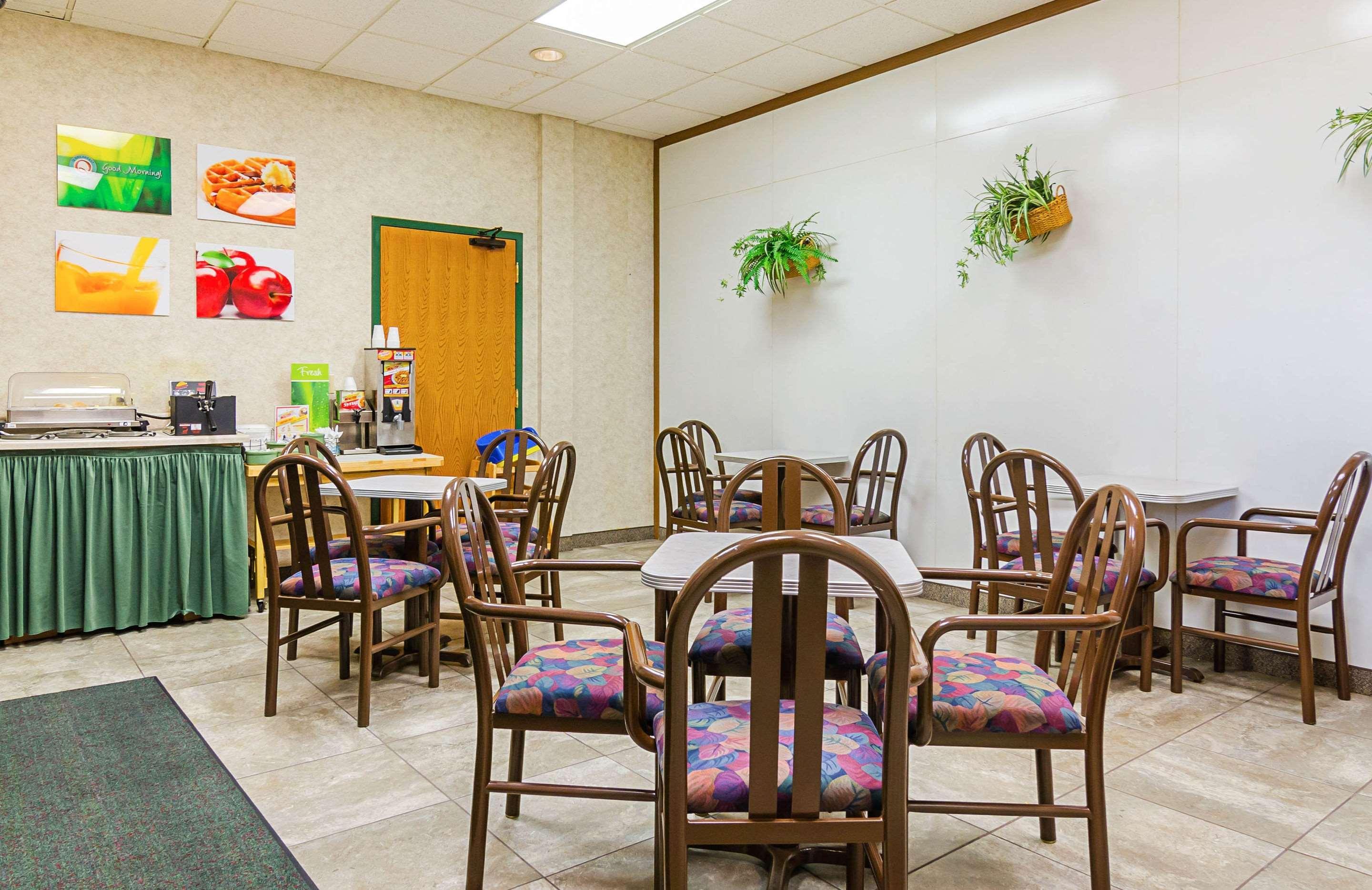 Mission Quality Inn Rosebud Casino מראה חיצוני תמונה